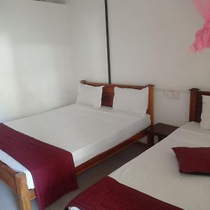 Economy Triple Room